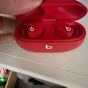 Beats wireless earbuds